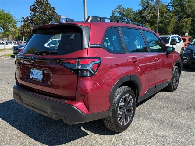 2025 Subaru Forester Base photo 2