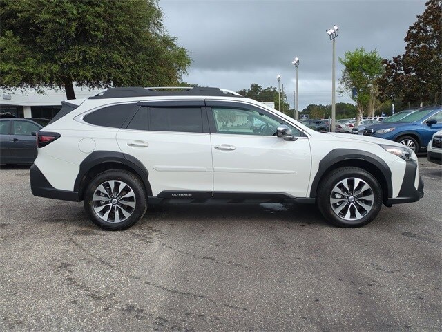 2025 Subaru Outback Touring photo 2