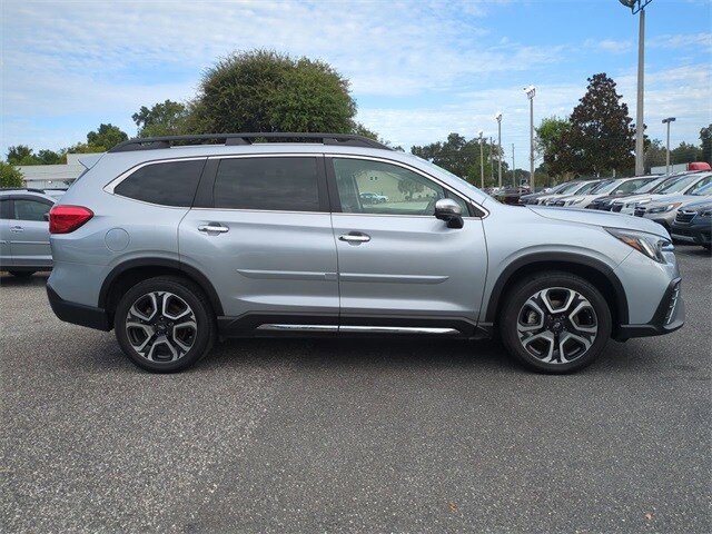 2023 Subaru Ascent Touring photo 2