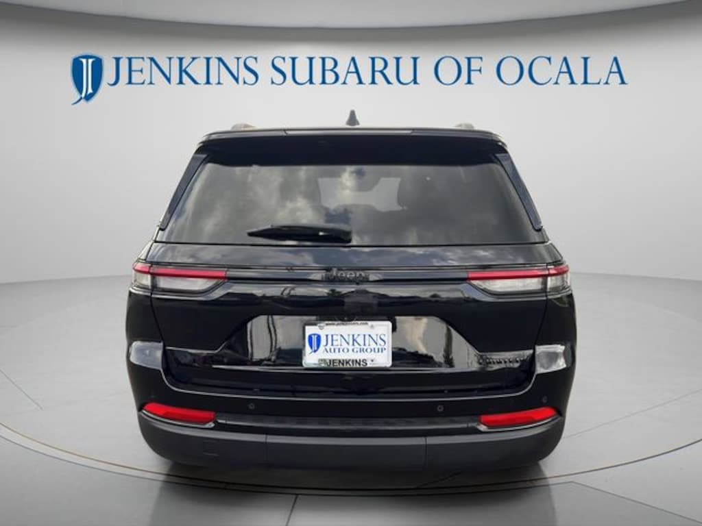Used 2024 Jeep Grand Cherokee Limited SUV