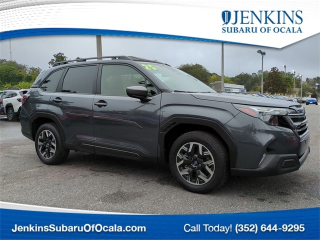 2025 Subaru Forester Premium's photo