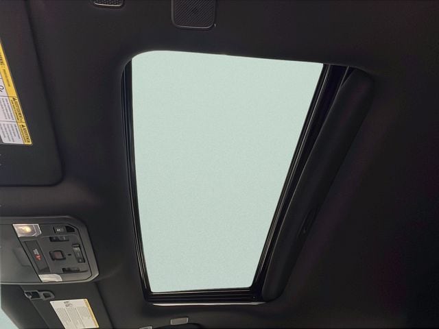 2024 Toyota Tacoma Limited - Photo 16