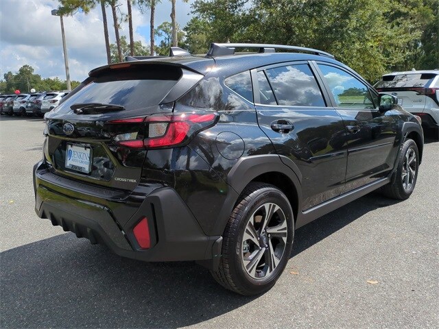 2025 Subaru Crosstrek Premium photo 4