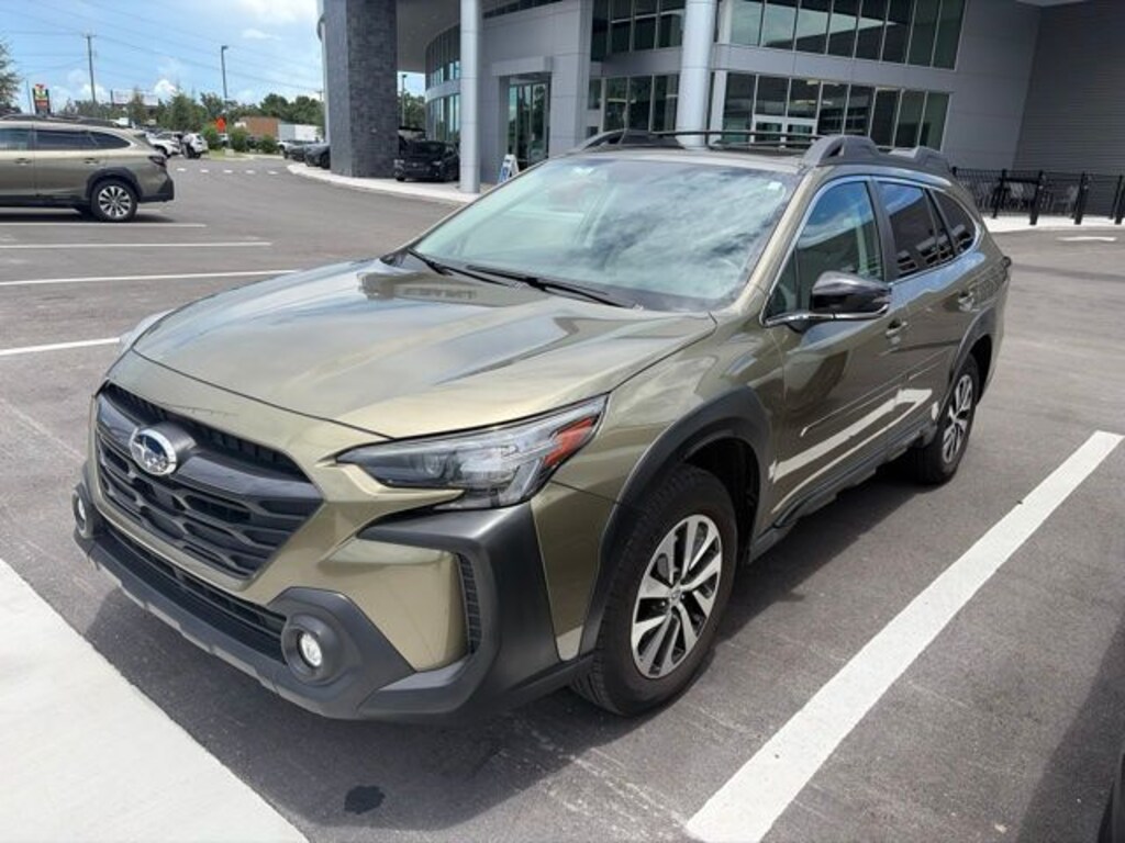 Used 2024 Subaru Outback Premium SUV