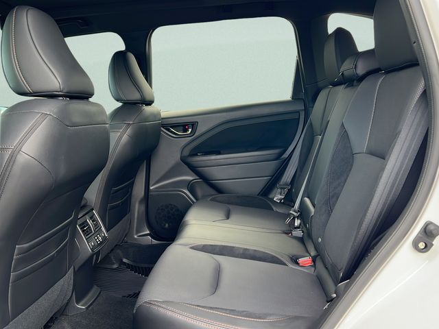 2025 Subaru Forester Touring - Photo 10