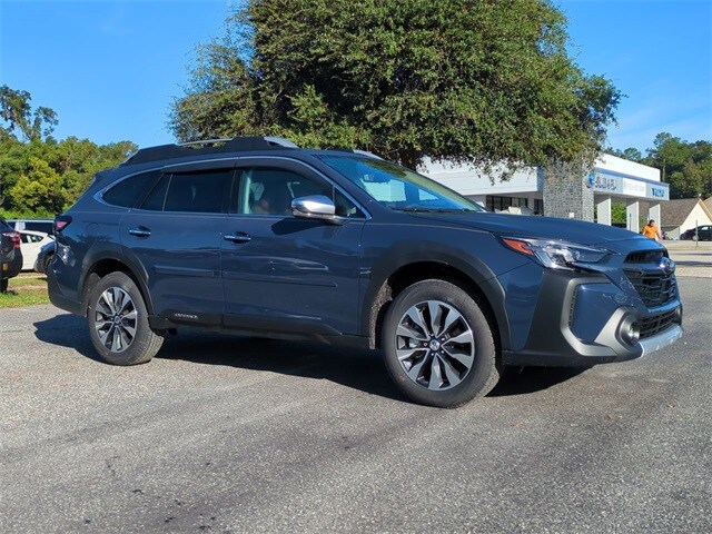 2025 Subaru Outback Touring XT photo 2