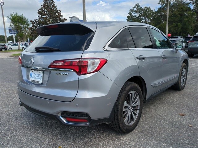 2017 Acura RDX Advance photo 2