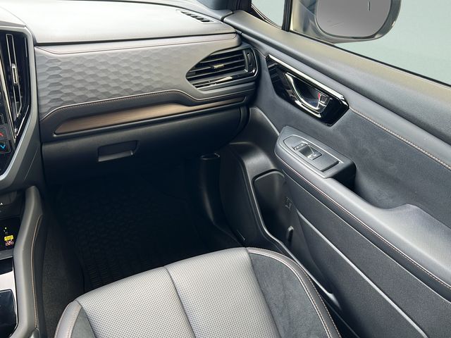 2025 Subaru Forester Touring - Photo 13