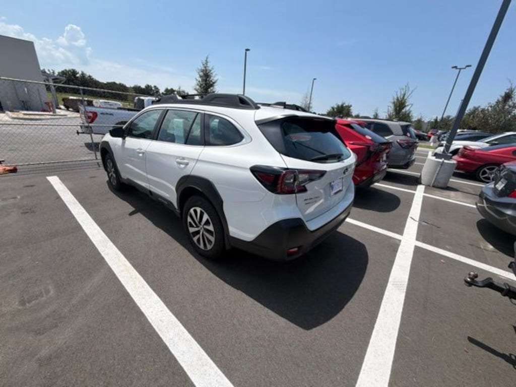 Used 2025 Subaru Outback 2.5i SUV