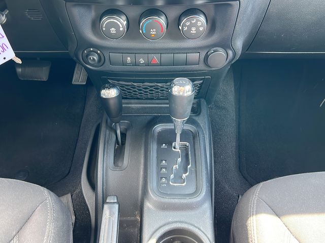 2017 Jeep Wrangler Unlimited Sport S - Photo 14