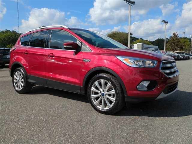 2017 Ford Escape Titanium photo 2