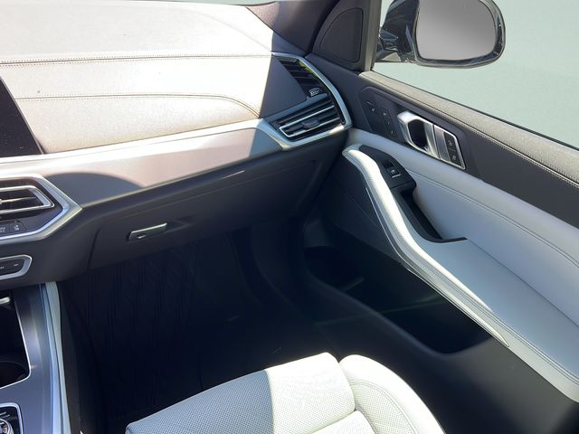 2023 BMW X5 45e - Photo 15