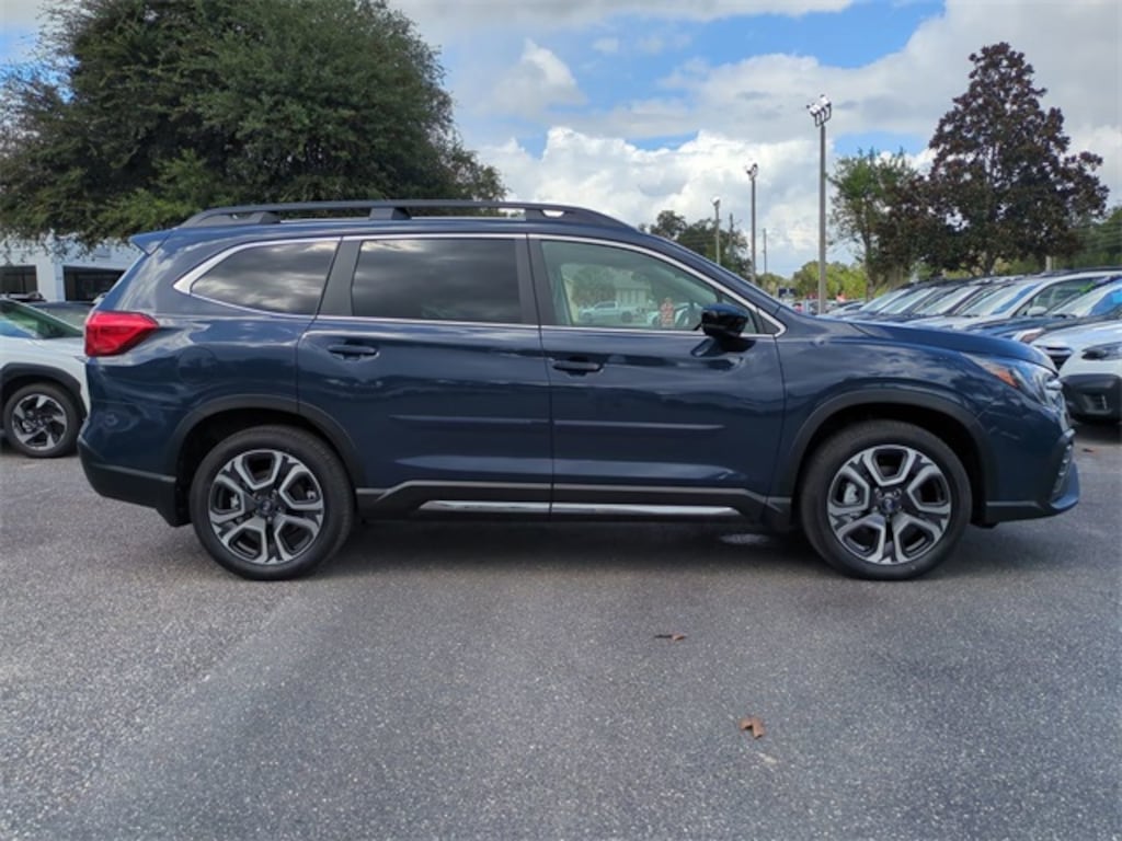 New 2025 Subaru Ascent Limited 7-Passenger SUV