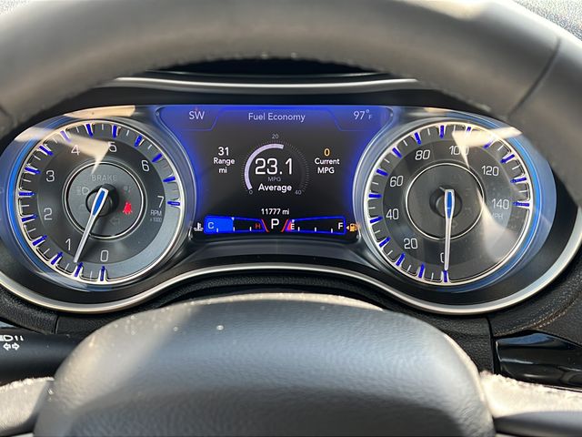 2023 Chrysler 300 Touring - Photo 20