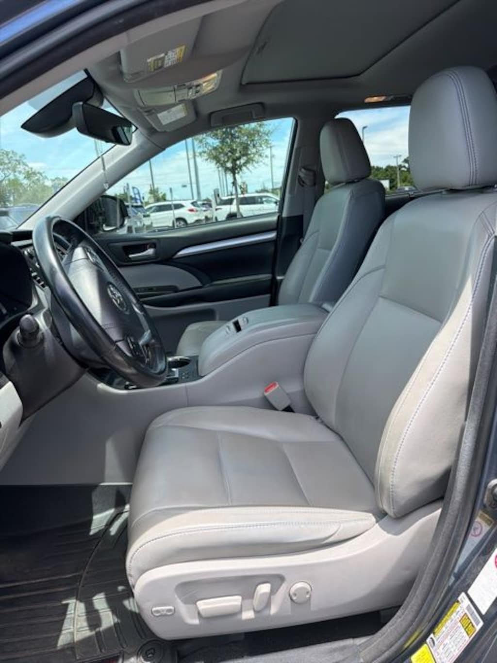 Used 2018 Toyota Highlander XLE SUV