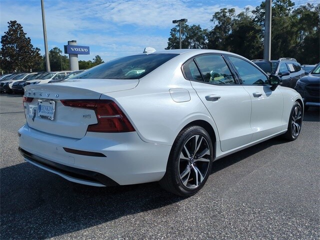 2024 Volvo S60 B5 Core photo 3