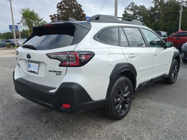 2025 Subaru Outback Onyx Edition XT photo 3