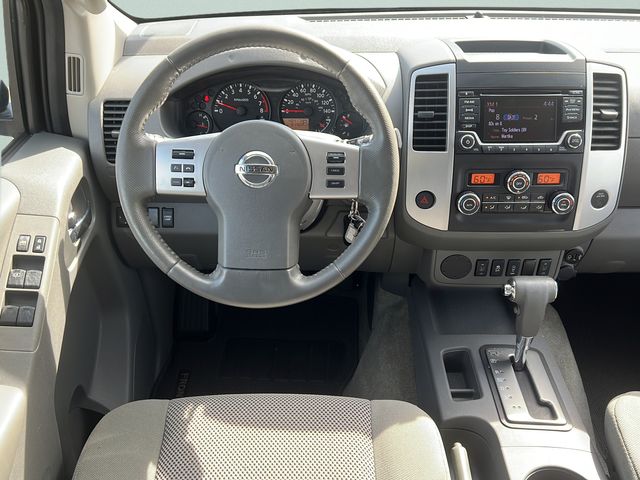 2017 Nissan Frontier SV - Photo 12