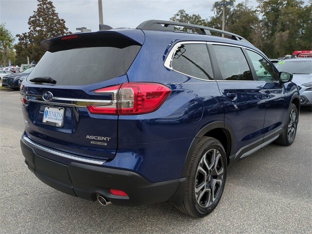 2026 Subaru Ascent Limited photo 3