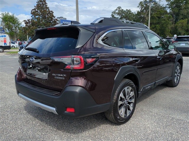 2025 Subaru Outback Touring photo 4