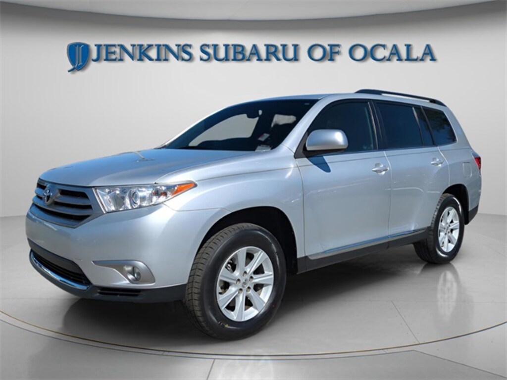 Used 2013 Toyota Highlander Base Plus V6 SUV