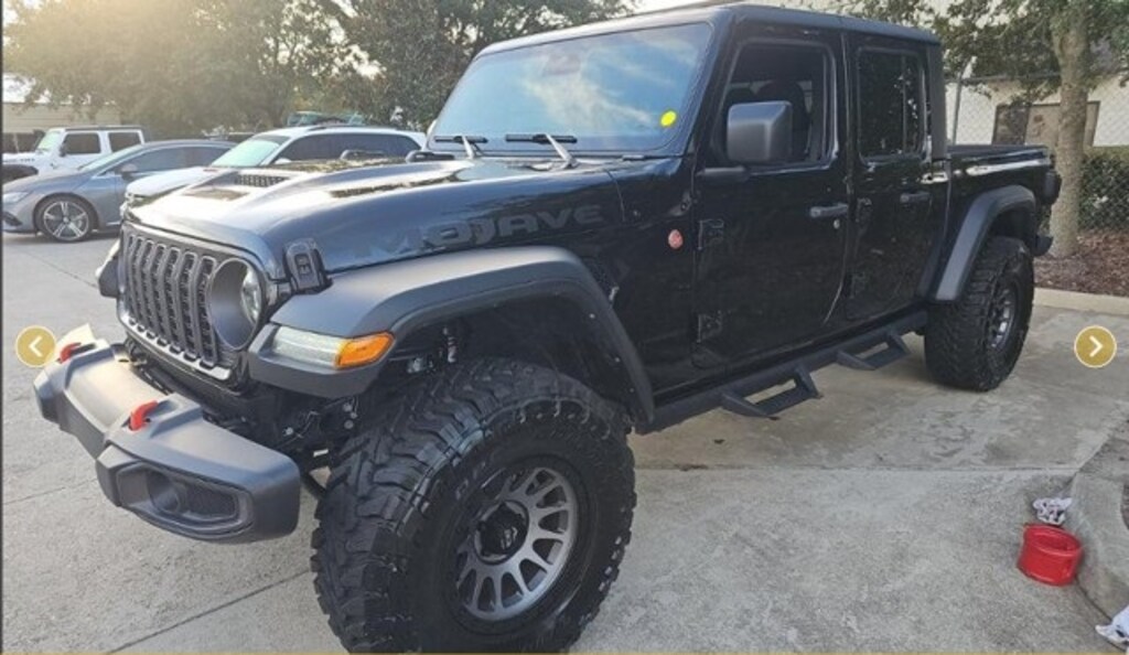 Used 2024 Jeep Gladiator Mojave Truck
