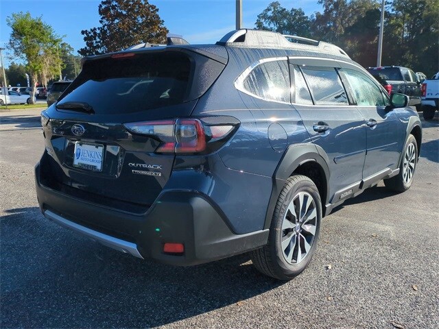 2025 Subaru Outback Touring XT photo 4