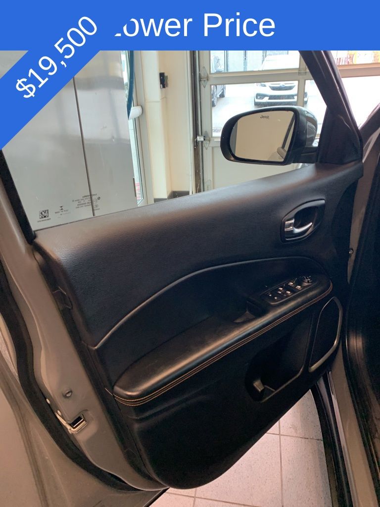 2019 Jeep Compass Limited photo 3