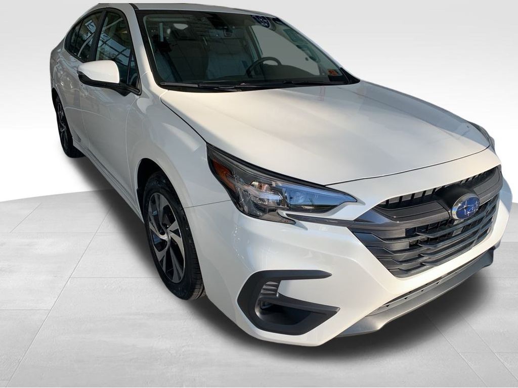 2025 Subaru Legacy Premium's photo