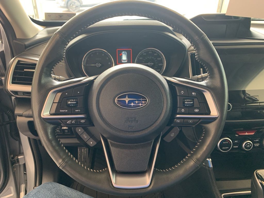2024 Subaru Forester Touring photo 3
