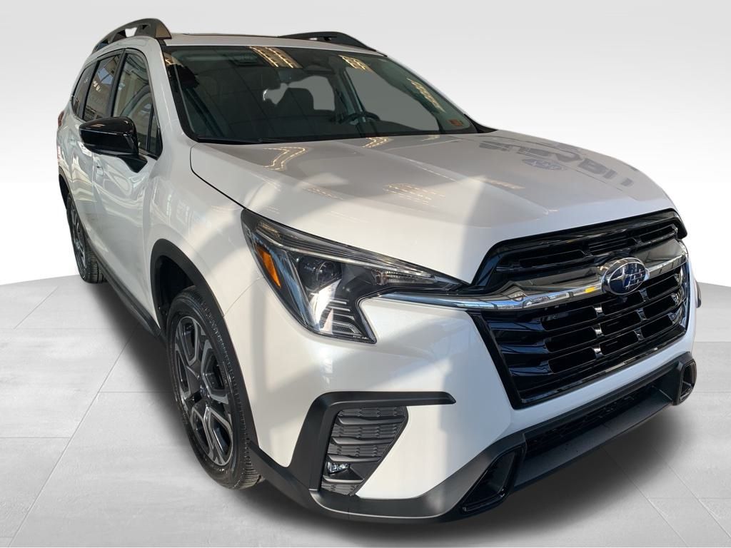 2026 Subaru Ascent Limited's photo