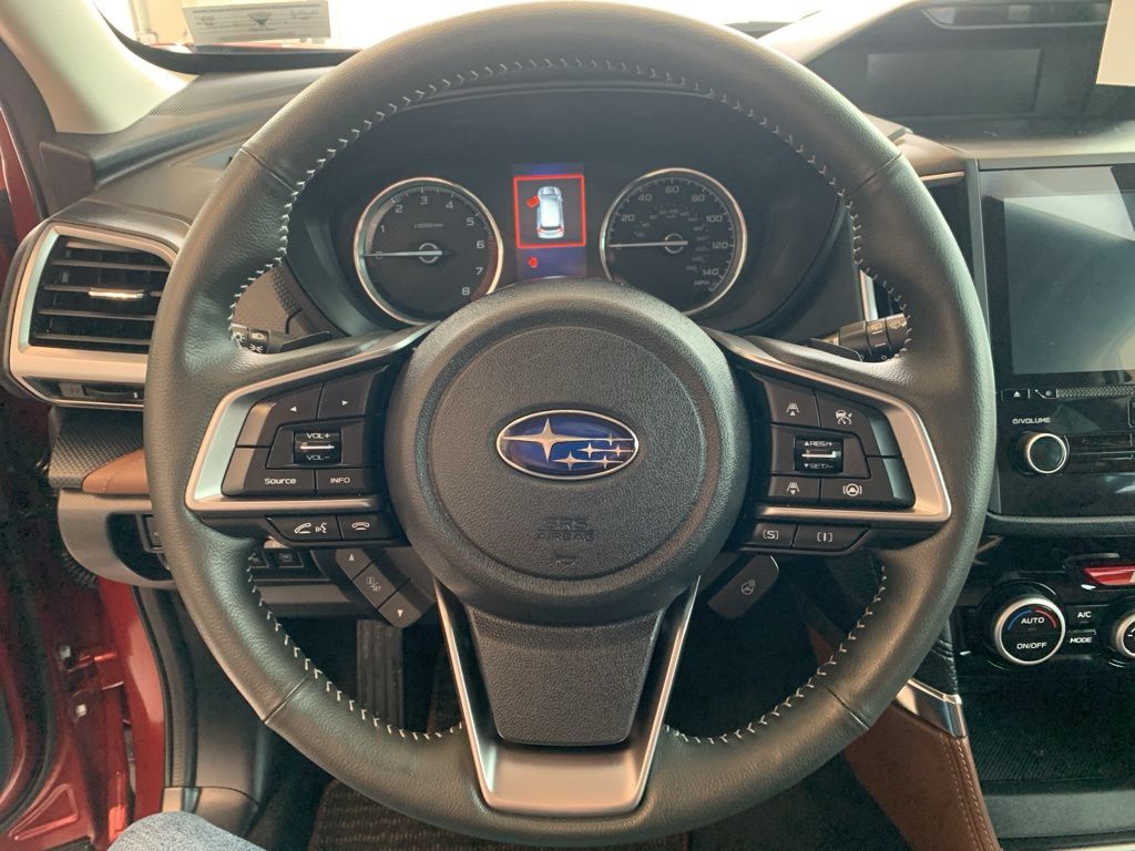 2023 Subaru Forester Touring photo 4