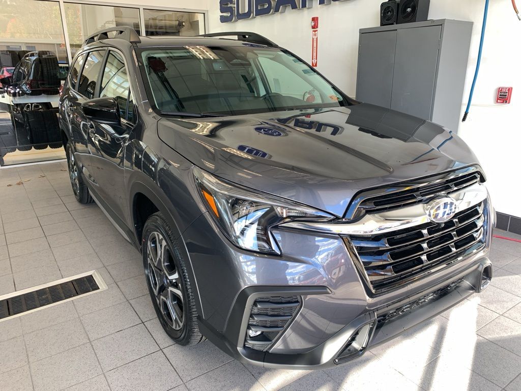 2026 Subaru Ascent Limited's photo