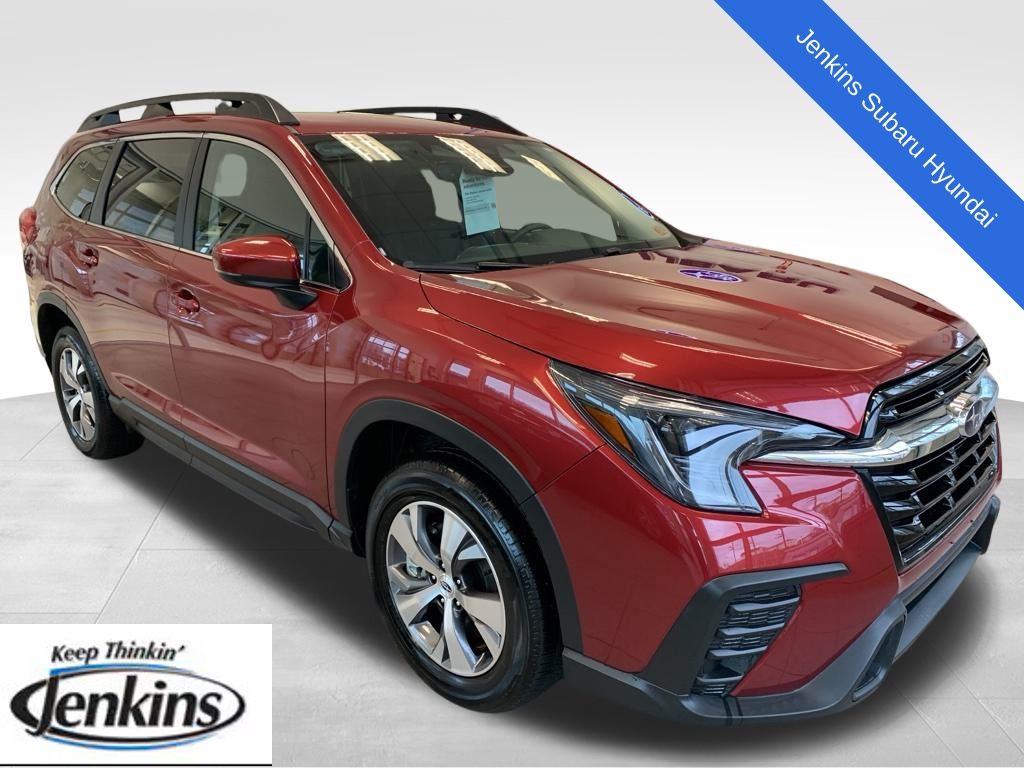 2024 Subaru Ascent Premium's photo