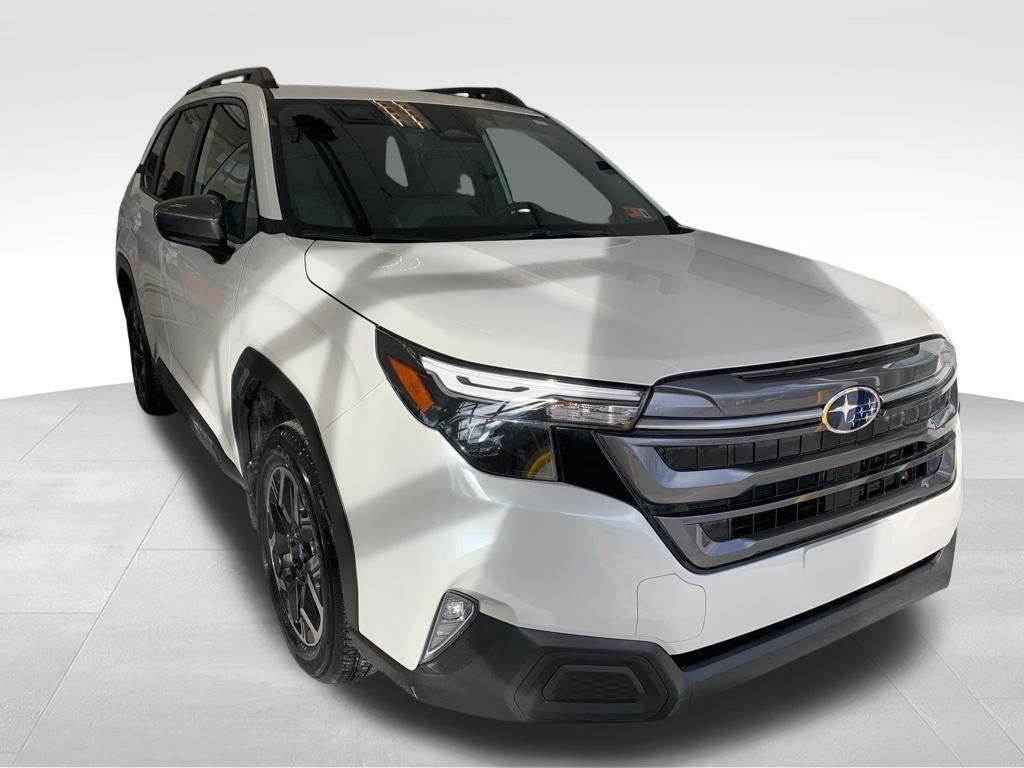 2025 Subaru Forester Premium's photo