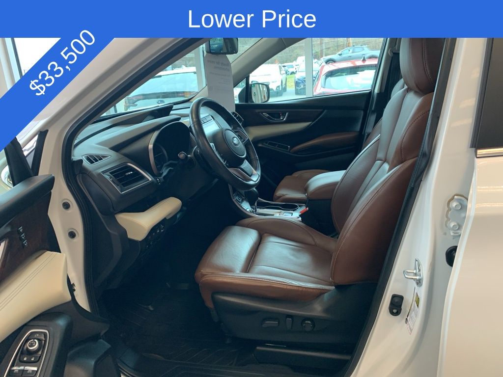 2022 Subaru Ascent Touring photo 3