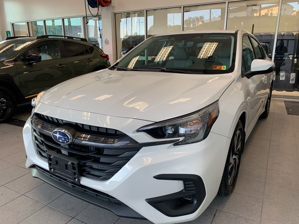 2025 Subaru Legacy Premium photo 2