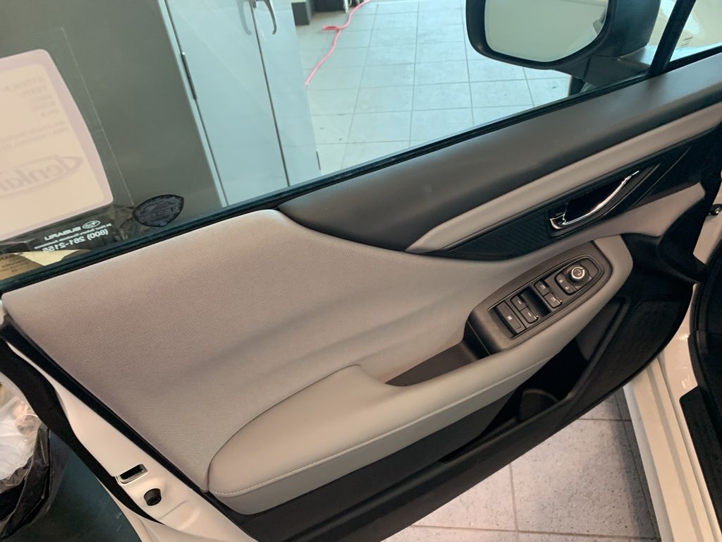 2025 Subaru Legacy Premium photo 4