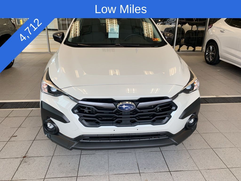 2025 Subaru Crosstrek Premium photo 2