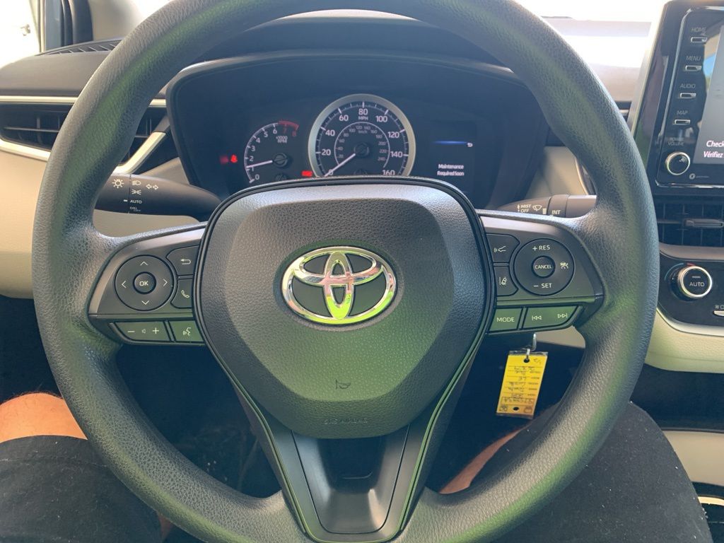 2021 Toyota Corolla LE photo 4