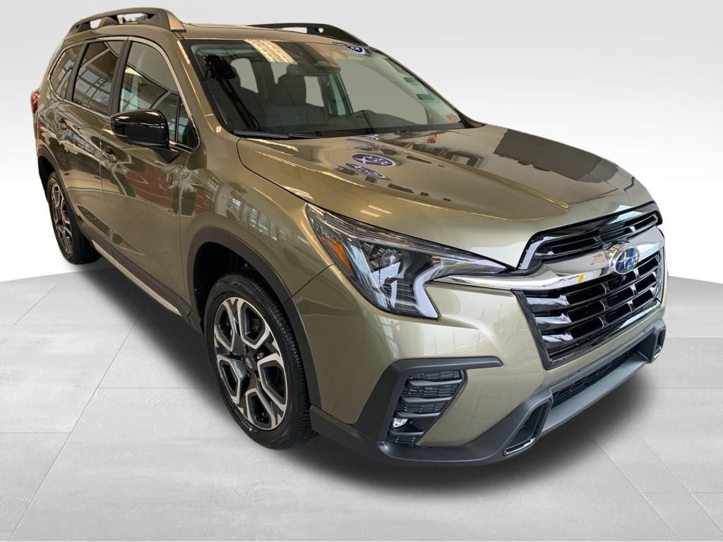2026 Subaru Ascent Limited's photo
