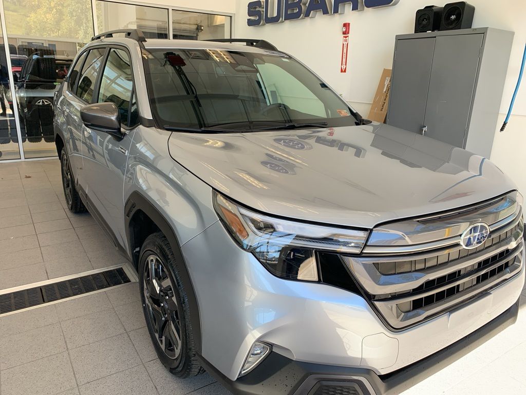 2025 Subaru Forester Limited's photo