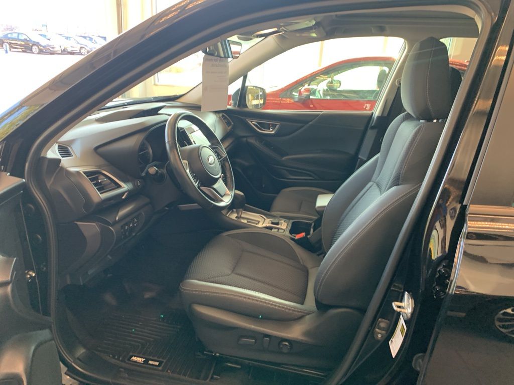 2021 Subaru Forester Premium photo 3