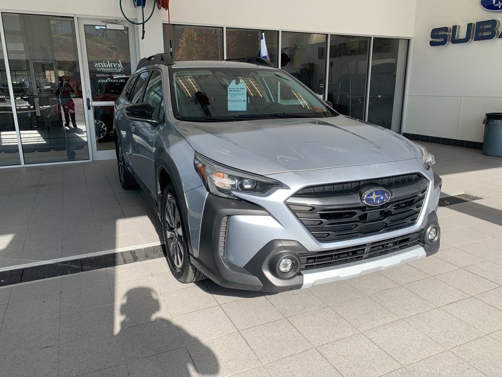 Used 2023 Subaru Outback Limited SUV