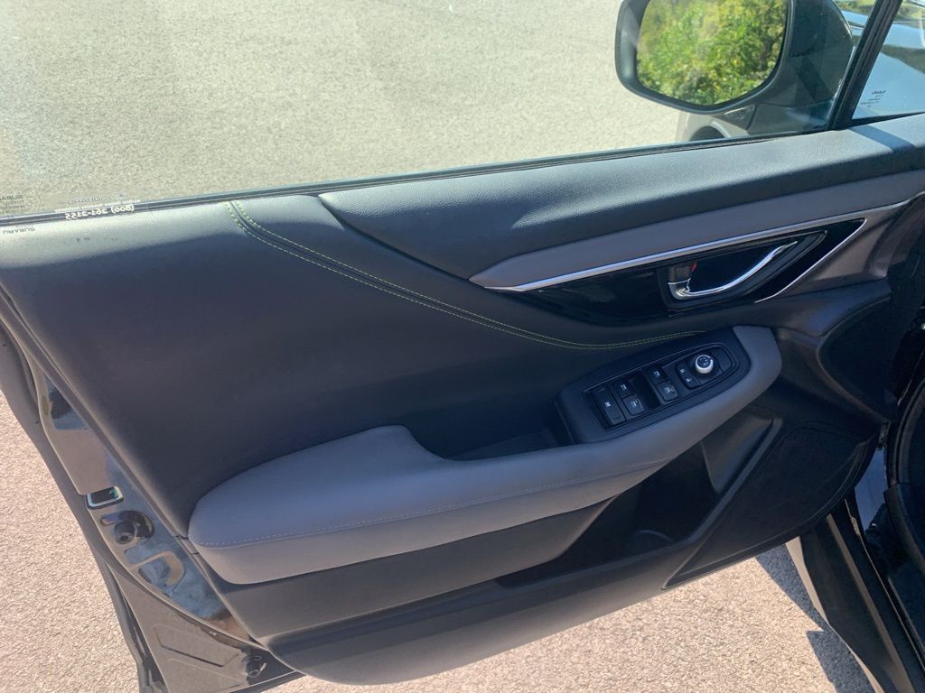 2023 Subaru Outback Onyx Edition photo 4