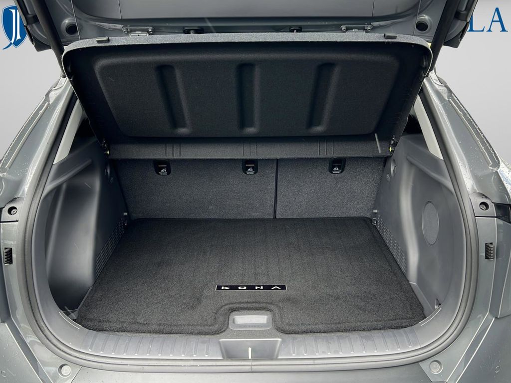 2026 Hyundai Kona Limited - Photo 9