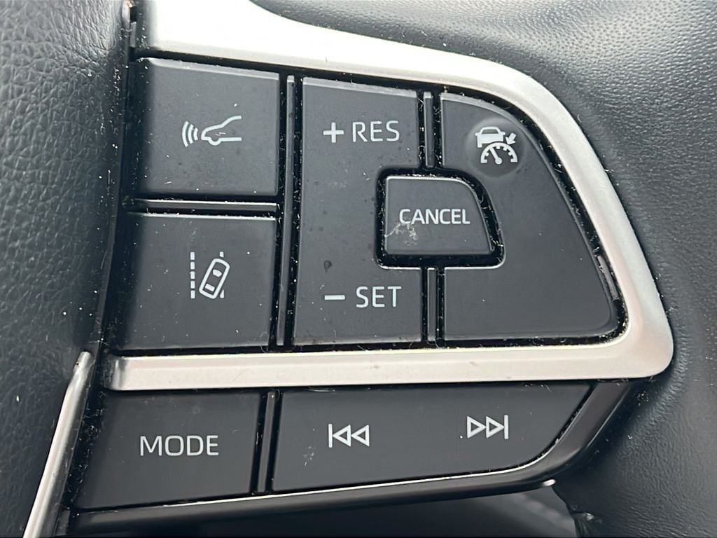 2023 Toyota Highlander XLE - Photo 21