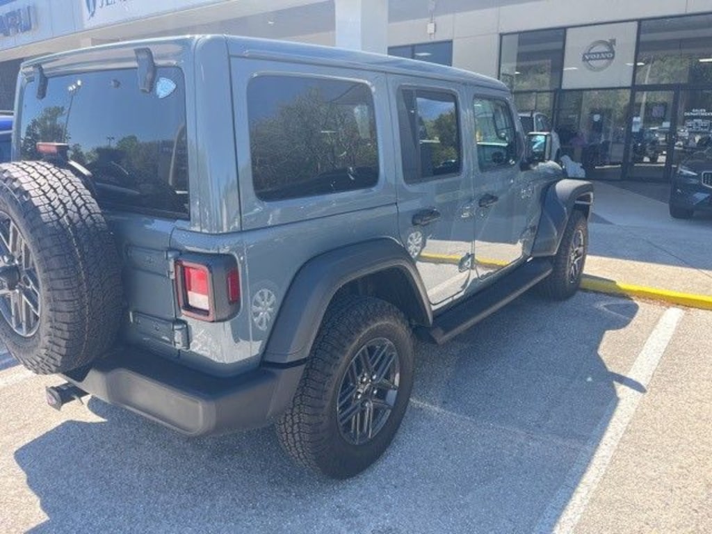 Used 2025 Jeep Wrangler Sport S SUV