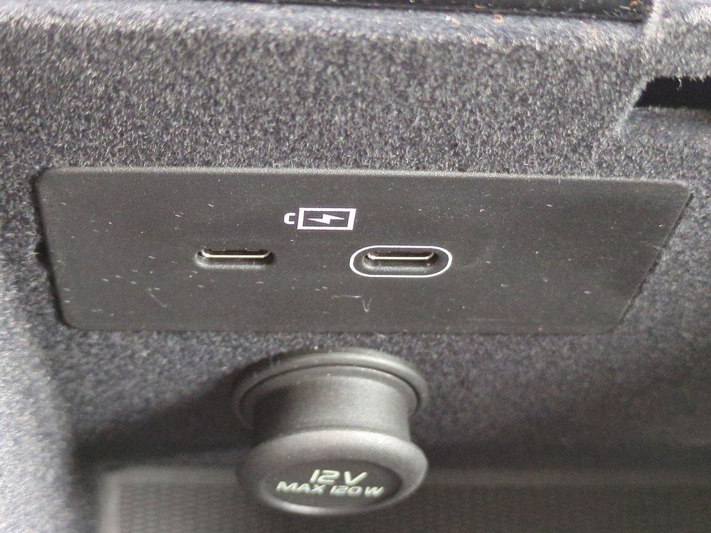 2026 Volvo XC90 Plus - Photo 21