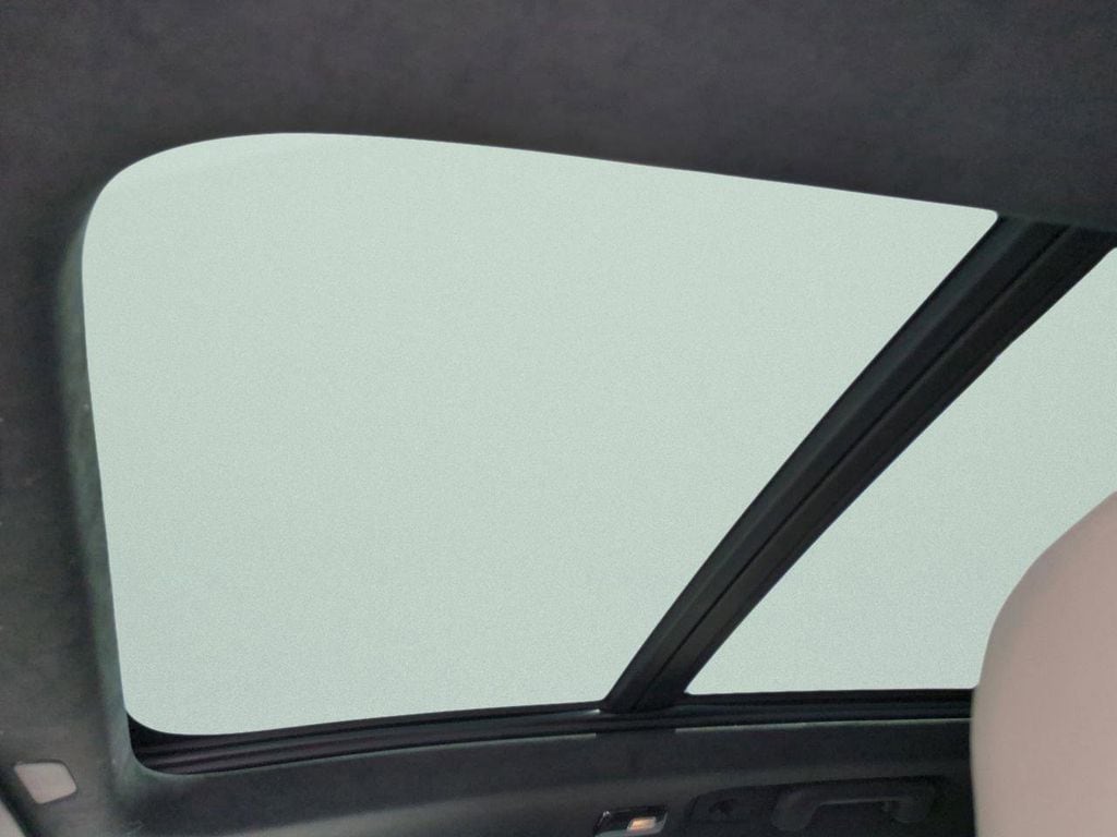 2026 Volvo XC90 Ultra - Photo 18